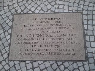 No 73 : plaque en mémoire de Jean Diot et Bruno Lenoir.