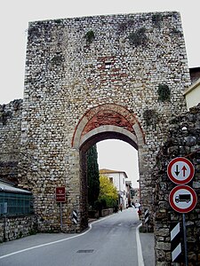 Porta Grossetana.