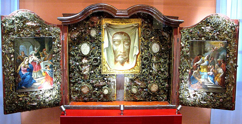 Plik:Portable Altar of the Polish Bishop (XVIII century).JPG
