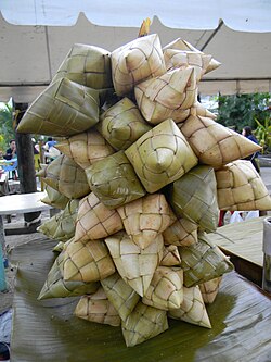 Пусо - рис из города Себу.JPG