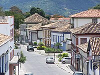 De hoofdstraat Rua Direita in Santa Luzia