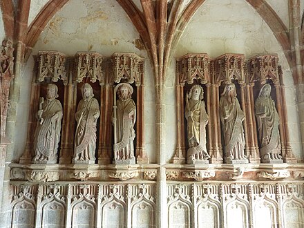 Statues in south porch of the Église Saint-Herbot