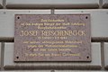 Gedenktafel für den von den Nazis ermordeten Schuldirektor Josef Reischenböck