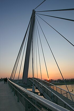 La passerelle des Deux Rives.