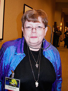 Tamora Pierce.jpg