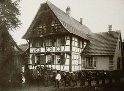 Défilé des Pfingstknechte à Alteckendorf vers 1900.