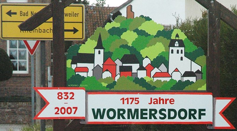 800px-Wormersdorf_1175_Jahre_(cropped).jpg