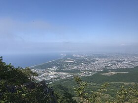 銭函天狗山の頂上付近から石狩湾を見下ろした眺め