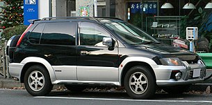 1997 Mitsubishi RVR 01.jpg