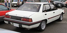 2nd generation Mitsubishi Galant Σ Turbo rear.jpg