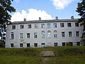 Herrenhaus Eversmuiža, heute Mittelschule[1]