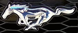 El caballo salvaje, mítico logo de Ford Mustang.