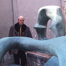 Henry Moore in workshop Allan Warren.jpg