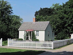 Herbert Hoover birthplace.jpg