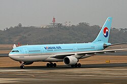 Korean Air A330-223 (HL7552) taxiing at Nagasaki Airport.jpg