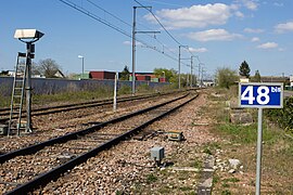 Raccordement de la ligne à celle de Villeneuve-Saint-Georges à Montargis au sud de Malesherbes.