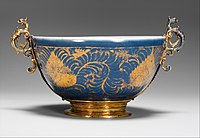 Jingdezhen porcelain with English silver-gilt mount, 1590–1610
