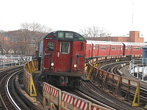 IRT Redbirds operating on the 5 on the IRT White Plains Road Line in 2002. NYCS R33ML.jpg