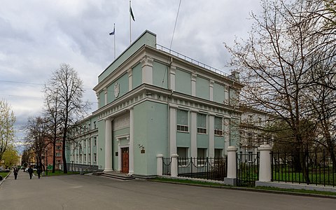 Здание Правительства и администрации Главы республики