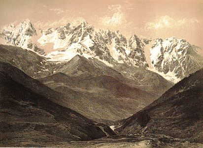 Il monte Shkhara in Georgia