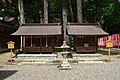 熊野新宮・天神神社・熊野神社（左）、聖神社・三宮神社（右）
