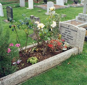 The grave of J. R. R. and Edith Tolkien, Wolve...