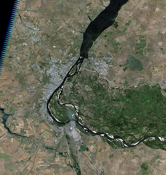 Պատկեր:Volgograd, Russia, city and vicinities, near natural colors, LandSat-5, 2010-06-21.jpg