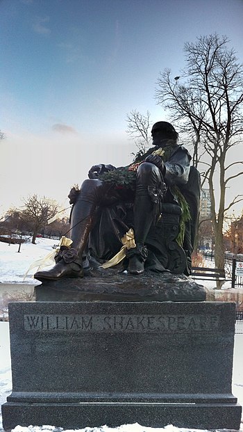 English: William Shakespeare statue in Lincoln...