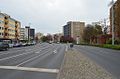 Blick aus Richtung Radeklint in die Güldenstraße. Dort, wo sich im Zentrum des Fotos das rote Fahrzeug befindet, befand sich vor 1945 der Südklint.