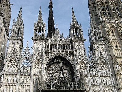 Fachada oeste da Catedral de Rouen (década de 1370)