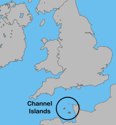 A map of the location of the Channel Islands, located between southern Great Britain and Northern France.