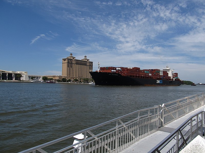 File:Freighter Approaching Port of Savannah, Georgia on the Savannah River (5820330186).jpg