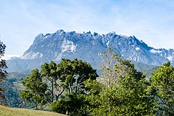 Vrchol masívu Kinabalu