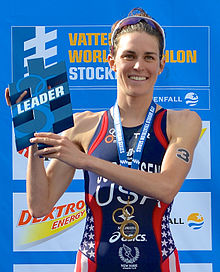 גוון ג'ורגנסן לאחר זכייתה בתחרות הטריאתלון בסטוקהולם במסגרת אליפות העולם ב-2013