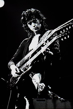 English: Jimmy Page #2 in Madison Square Garde...