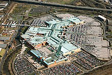 Meadowhall, большой торговый центр, построенный на месте бывшего сталелитейного завода East Hecla.