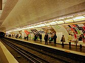 Line 10 platforms at Sèvres – Babylone