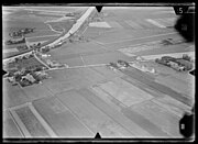 Luchtfoto tussen 1920-1940 met brug, maar nog geen “ophaal”-brug