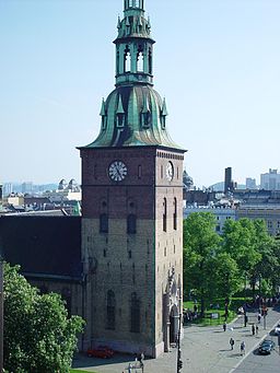 Oslo domkyrka i juni 2004