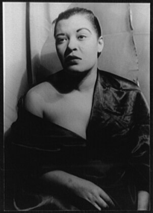 File:Portrait of Billie Holiday LCCN2004663022.tif