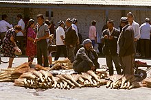 People in Samarkand, Uzbek SSR, 1981 Samarkand-1981-0013.JPG