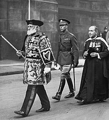 Charles Warr, Minister of St Giles' (right), accompanies the Duke of York (middle) on Remembrance Sunday, 1933. Sir Francis Grant, Lord Lyon King of Arms, H.R.H.jpg