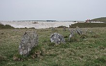 Каменный круг с современными изделиями из фарфоровой глины. - geograph.org.uk - 418770.jpg