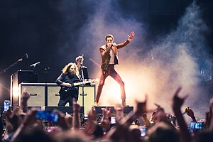 Выступление The Killers в июне 2018 года