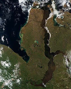 Satelitní snímek poloostrova Jamal a okolí (2021)