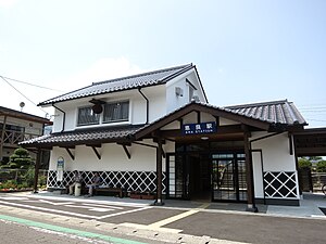 車站大樓（2015年8月3日）