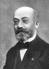 Early in the history of the Esperanto movement, the language's creator, L. L. Zamenhof, published several articles favourable to vegetarianism. The photograph was taken at the 1908 World Congress of Esperanto in Dresden. 1908-kl-t-zamenhof.jpg
