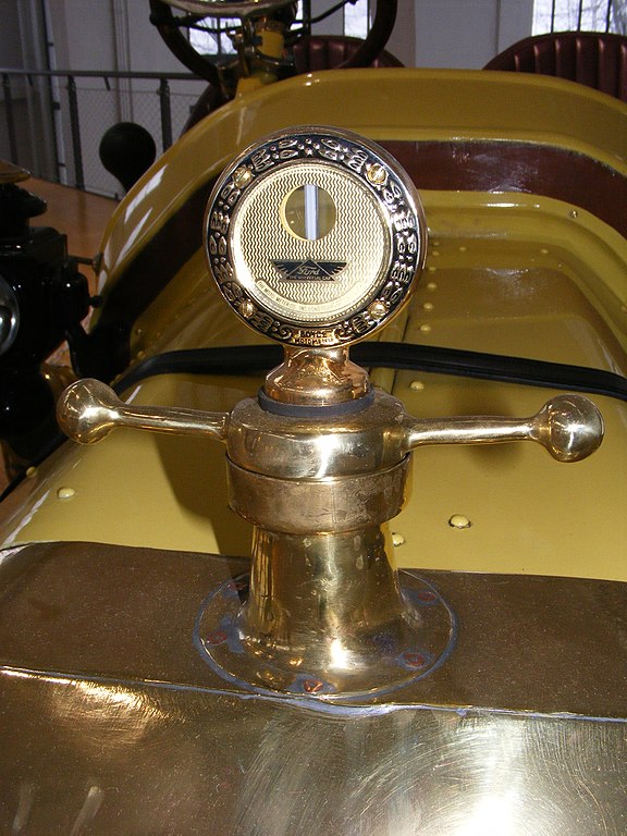 File1913 Ford Model T Speedster hood