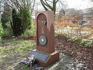 Monument commémoratif du génocide arménien profané à Cardiff (pays de Galles) en 2008.