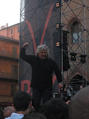Beppe Grillo al V-Day a Bologna l'8 settembre 2007